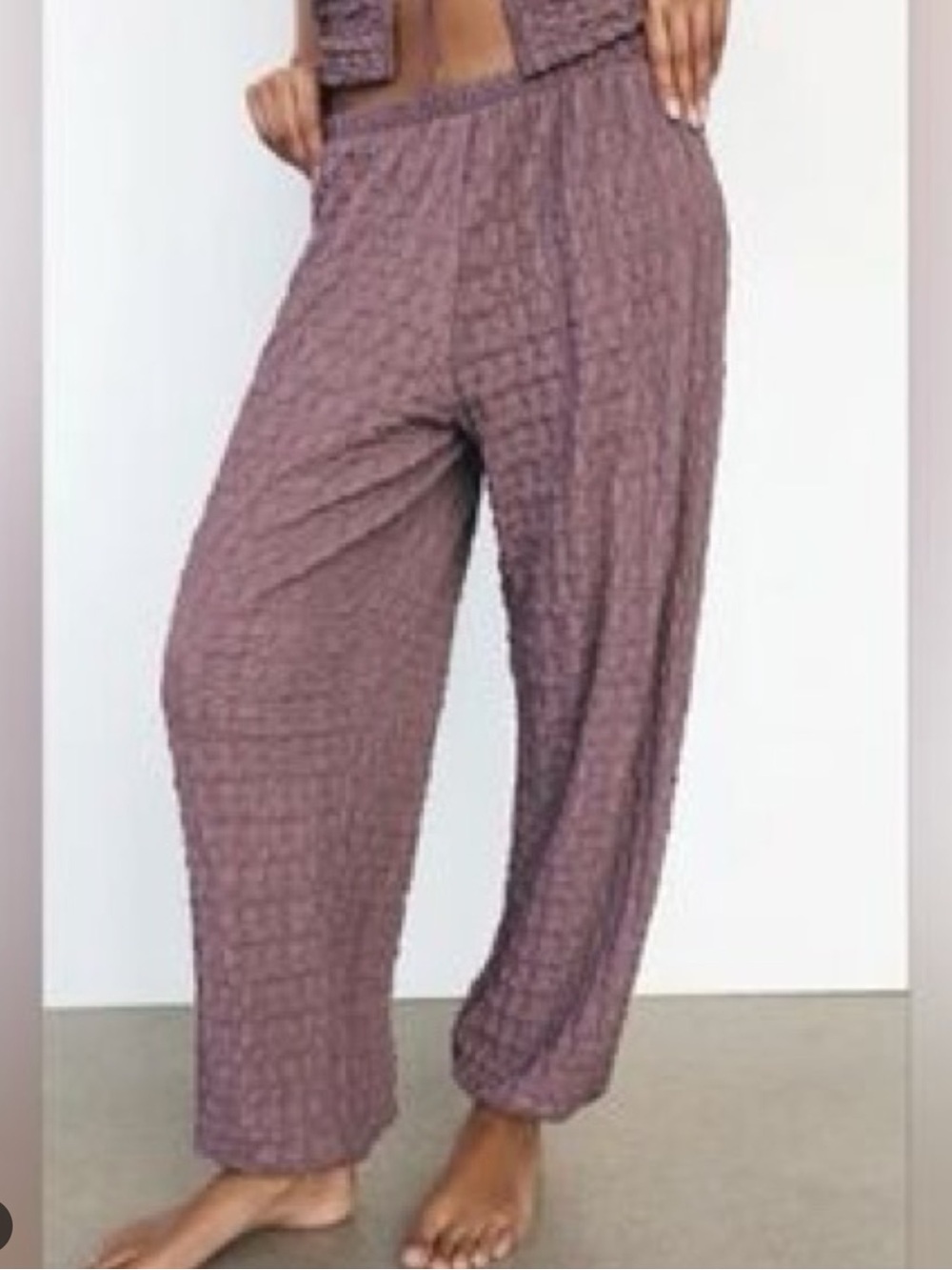 Zara Textured Cozy Lounge Pants in black